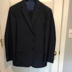 Joseph Abboud men’s 2 piece suit in gray 42L pants 34W 34L